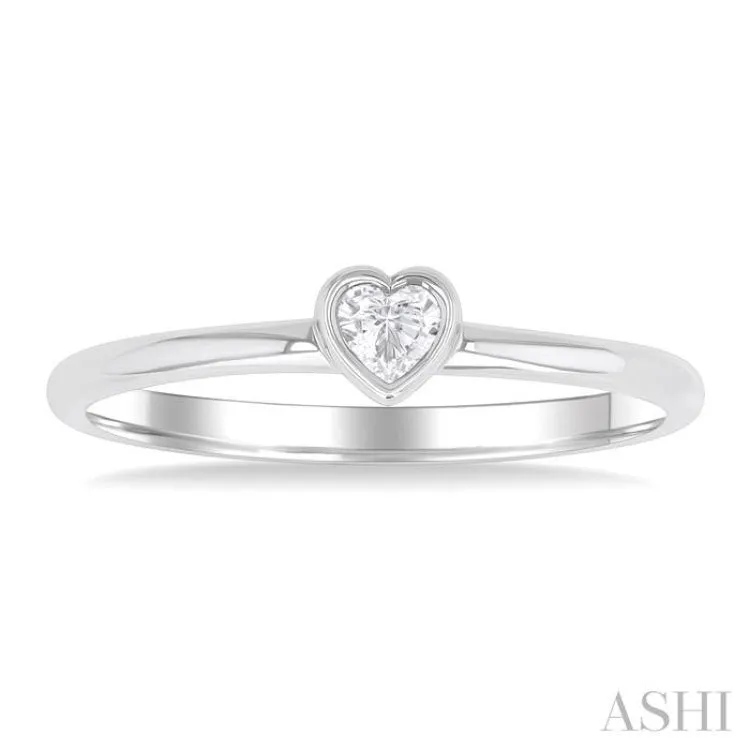 1/6 Ctw Petite Bezel Set Heart Shape Diamond Fashion Ring in 10K White Gold