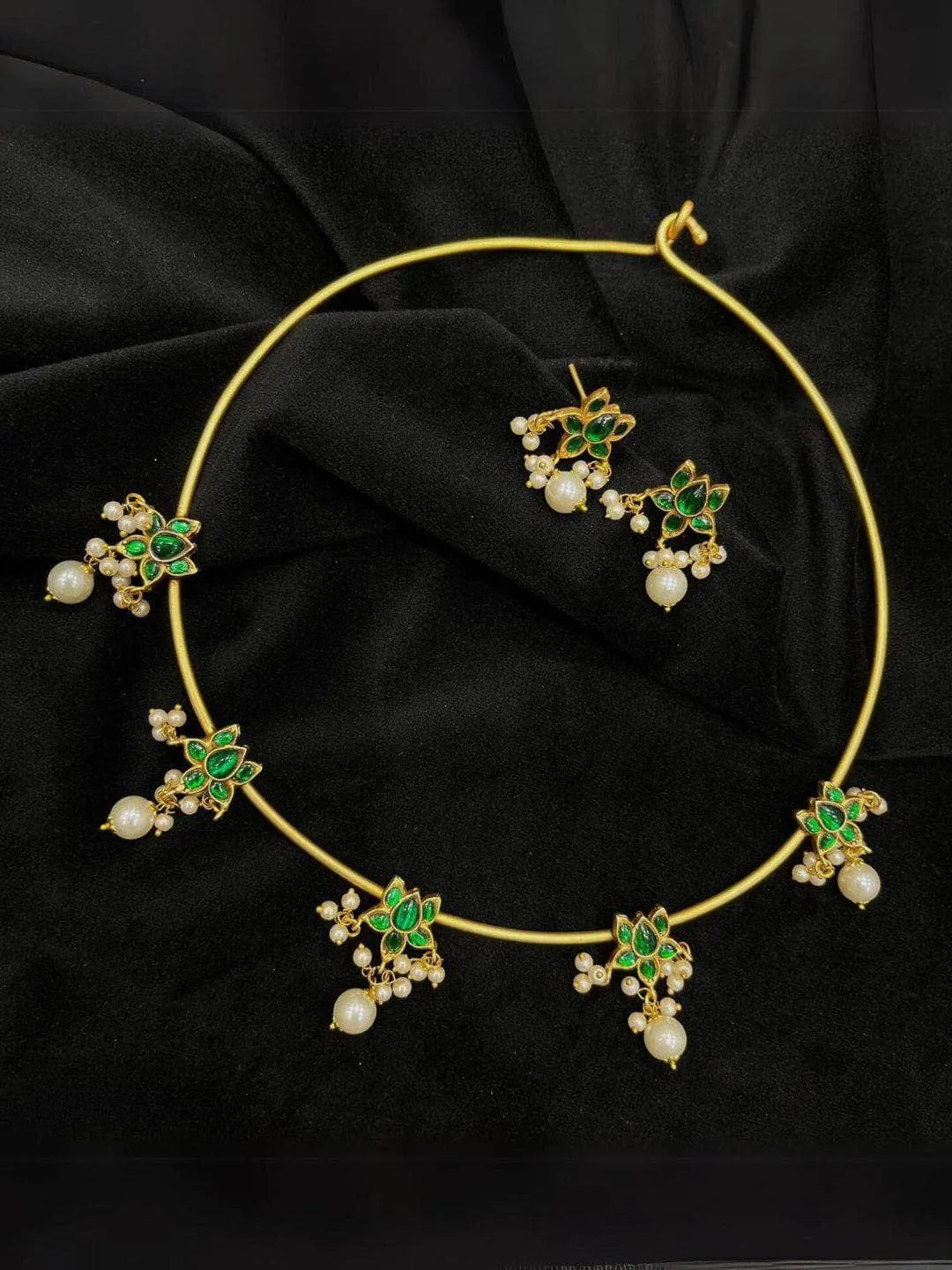 Ad Stone Lotus Hasli Choker