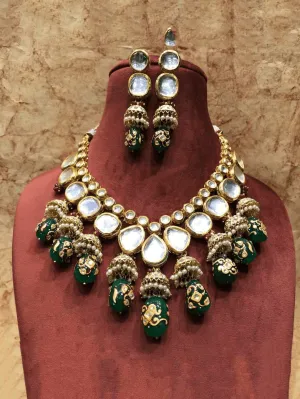 Big Kundan With Jumki Hanging