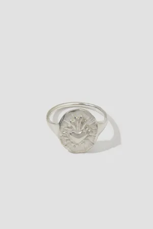 Corazon Mini Signet Ring