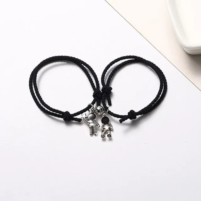 Couple Bracelet Astronaut Small Rubber Band to Send Girlfriend Boyfriend Magnet Stone Bell Bracelet Knot Head Rope Jewelry