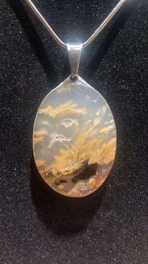 Dendrite Oval Crystal Pendant (XL)