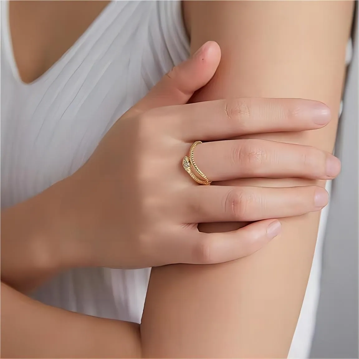 Elegant Adjustable Snake Ring