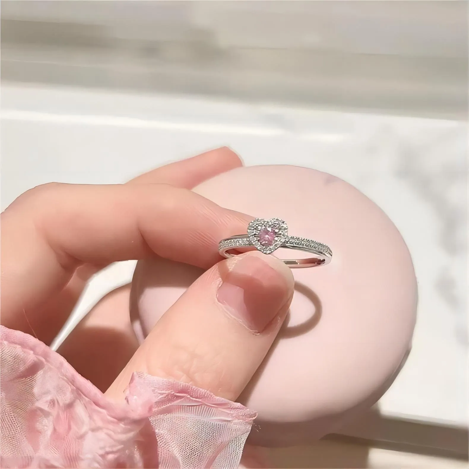 Elegant Pink Crystal Heart Ring