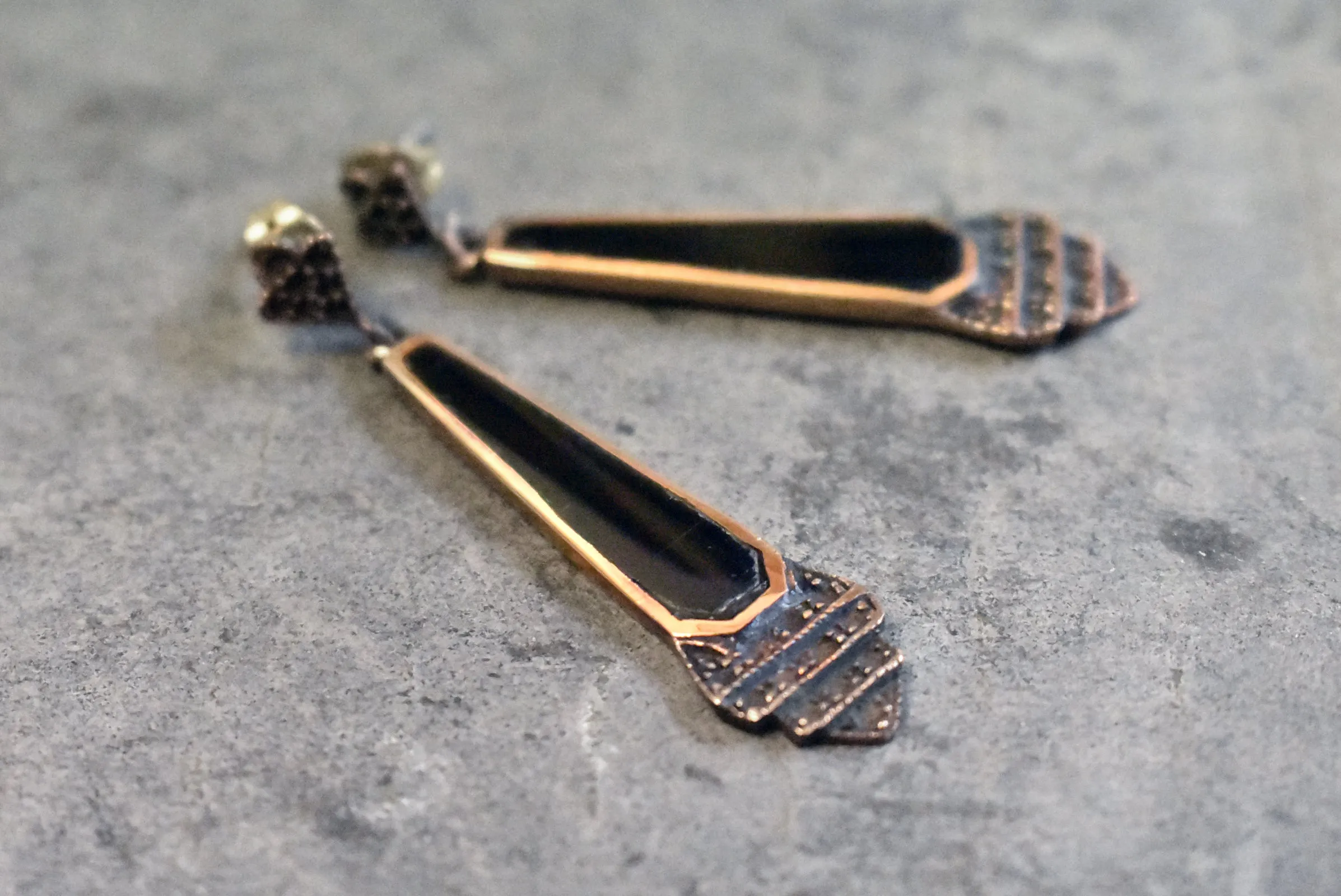 Onyx | 'Antonella' earrings | Bronze