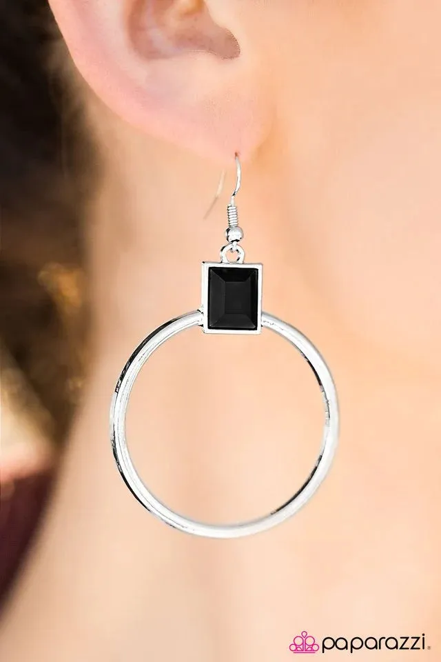 Paparazzi Earring ~ Keep GLEAMing - Black