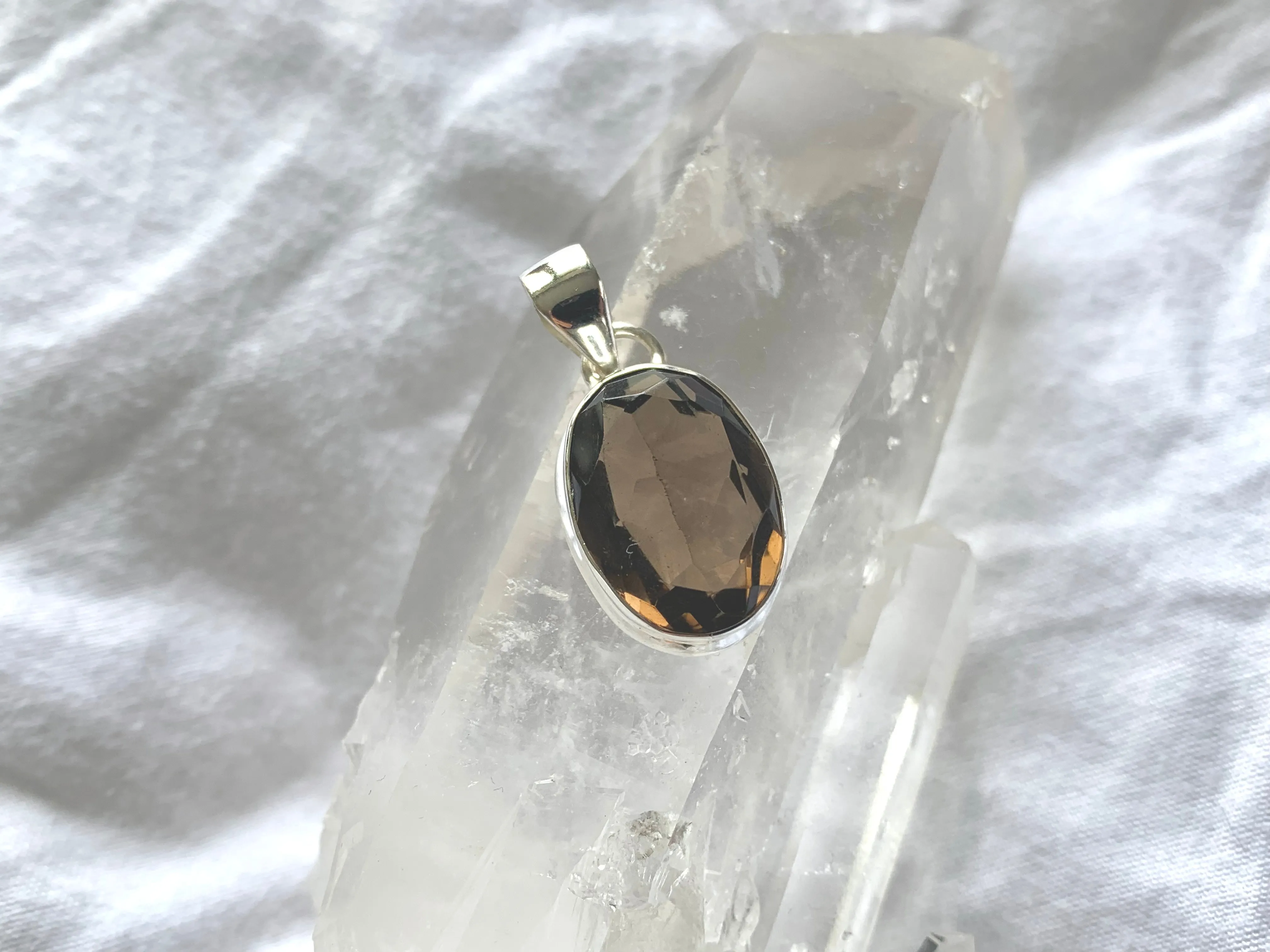 Smoky Quartz Ari Pendant - Oval